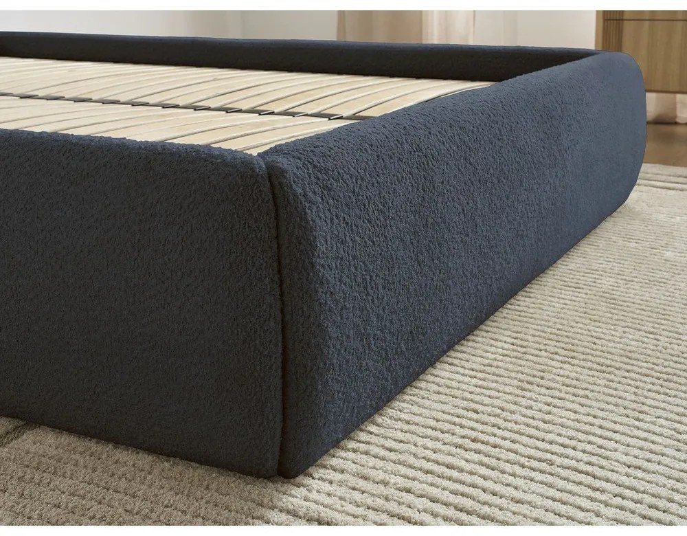 Sötétkék kárpitozott ágyneműtartós franciaágy ágyráccsal, ágytámla nélkül 180x200 cm Inera – Bobochic Paris