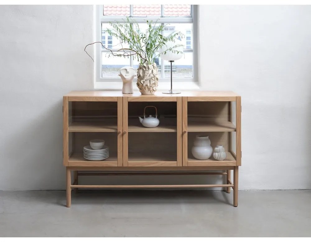 Natúr színű tölgyfa tálalószekrény 88x140 cm Elba – Unique Furniture