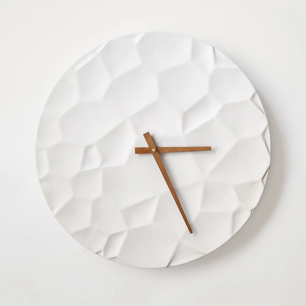 ODLITO Beton falióra Holdkráter – fehér – 50 cm – barna mutatók