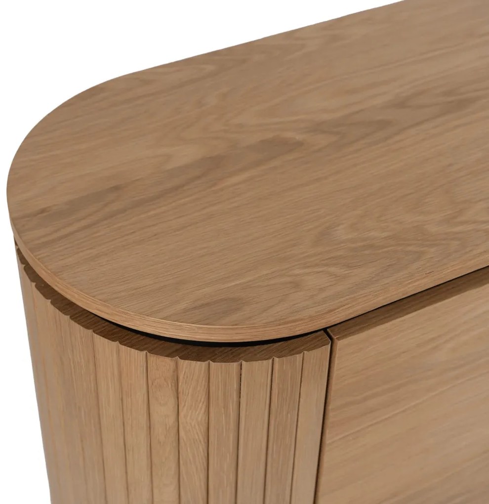 Komód 200 cm tölgy színben – BECK