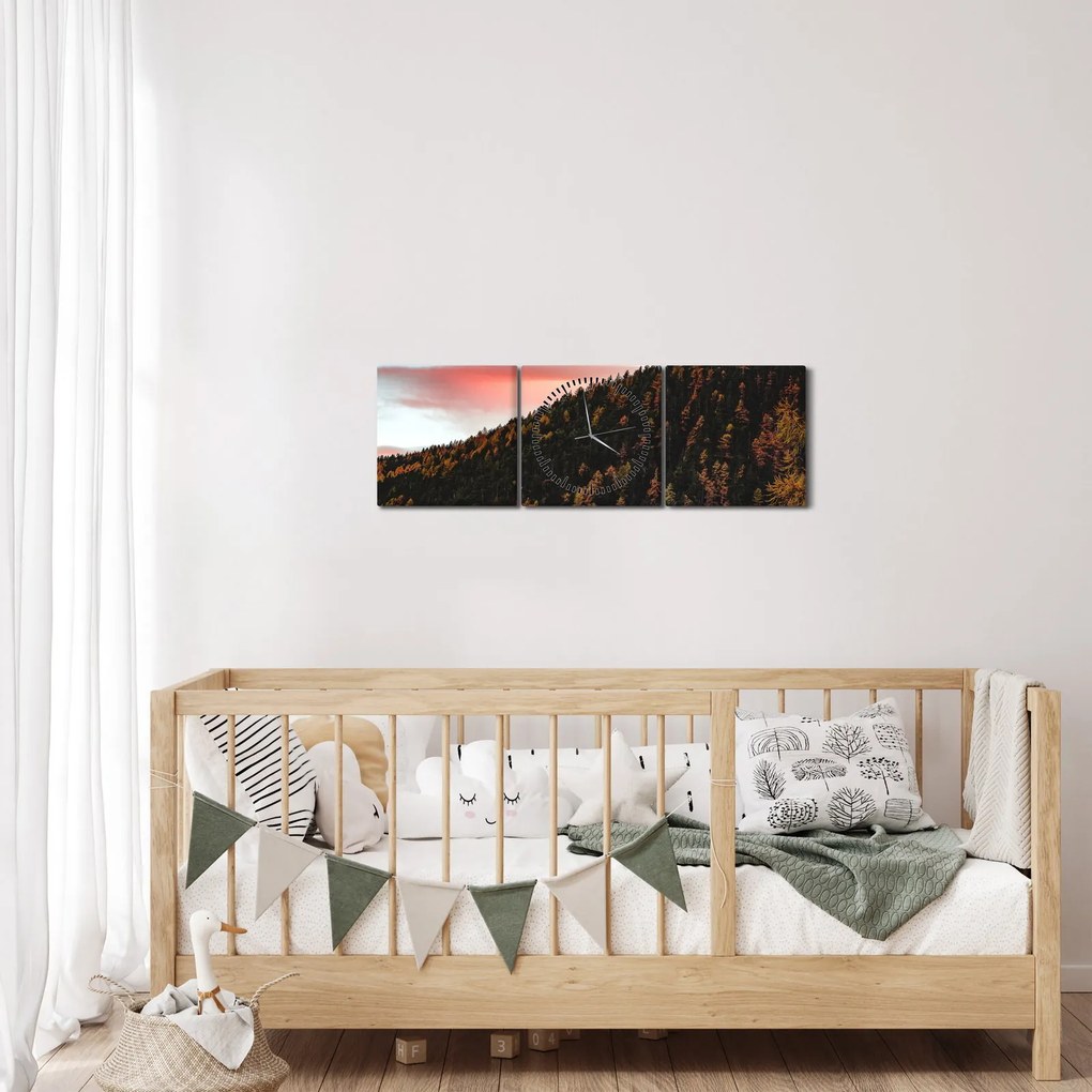 Kép a domb fölött (órával) (90x30 cm)