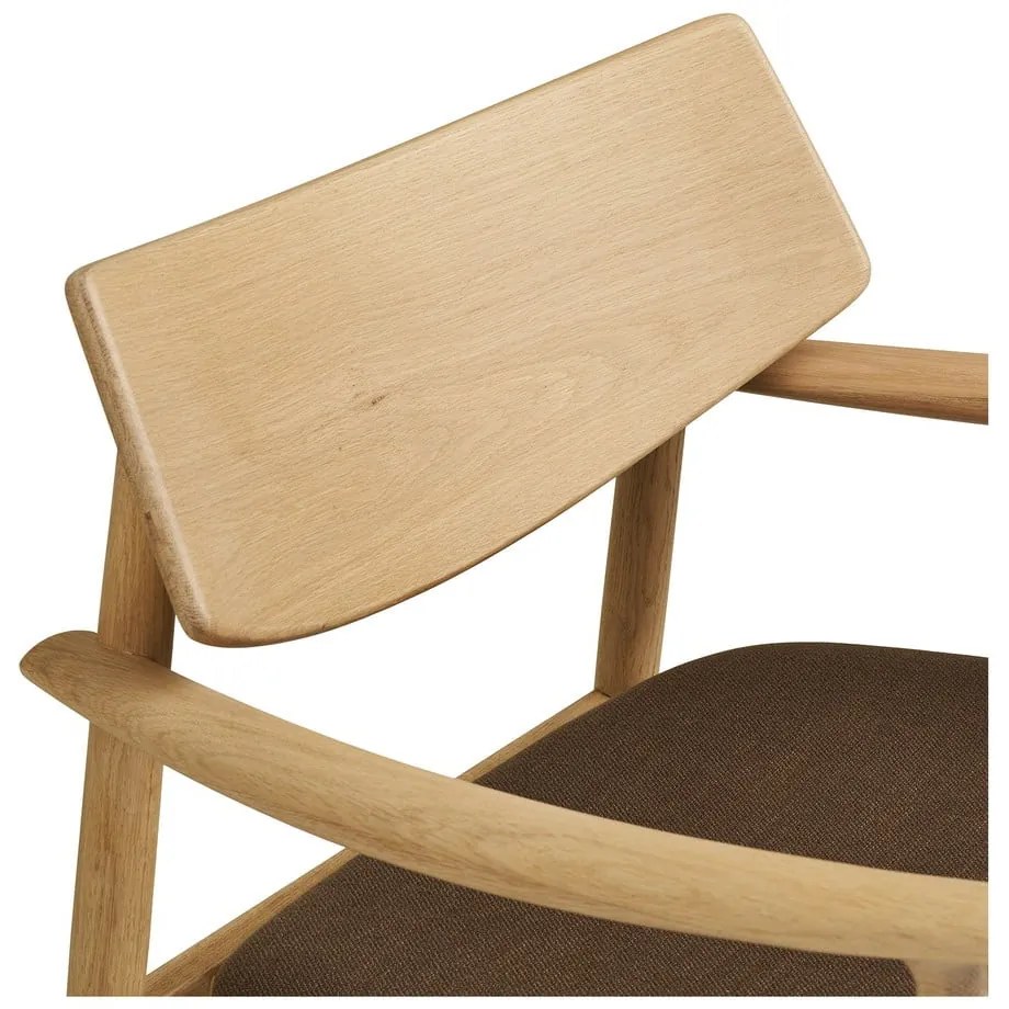 Barna fotel lábtartóval Olvera – House Nordic