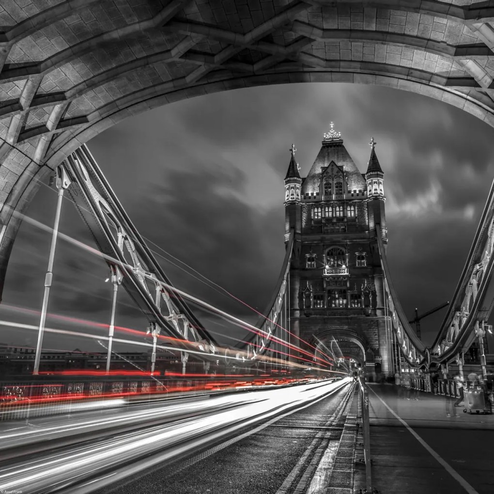 Poszter 40x40cm Hídtorony fénycsíkokkal, Assaf Frank