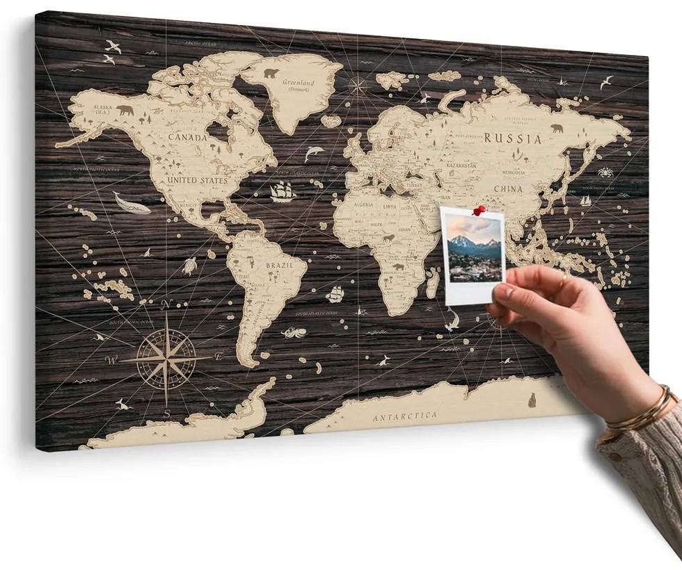 Parafa kép térkép fa háttéren