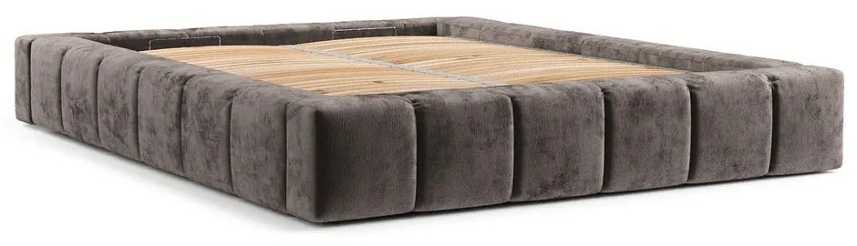 Barna kárpitozott ágyneműtartós franciaágy ágyráccsal 200x200 cm Aruba L – Maison de Rêve