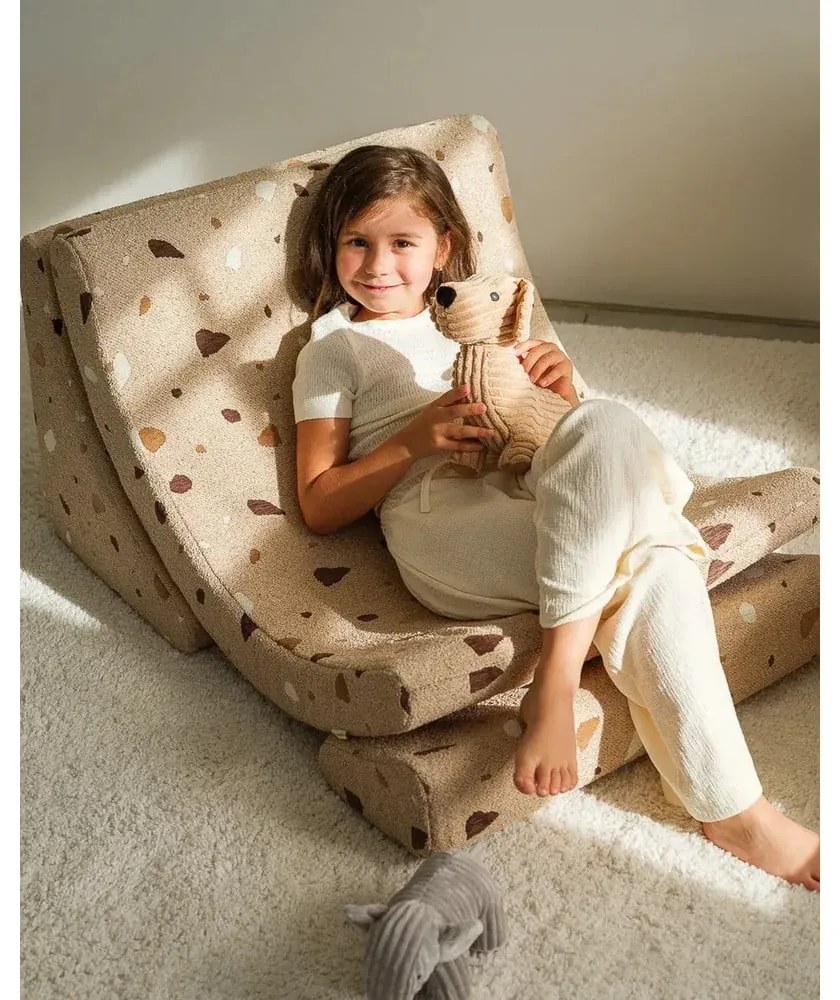 Világosbarna buklé-zsenília gyerek fotel Terrazzo Moon – Wigiwama
