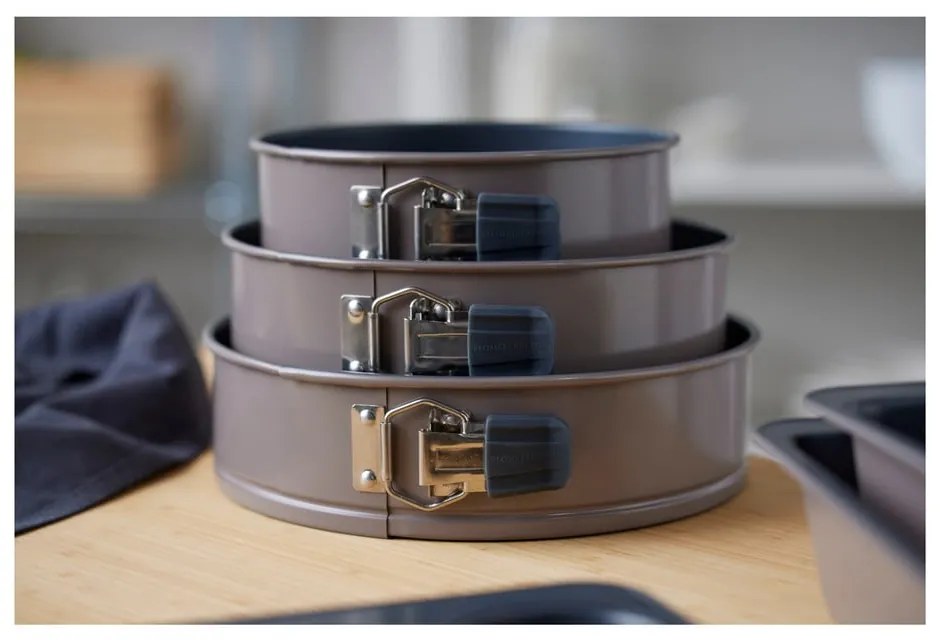 Acél sütőforma tortához ø 24 cm – Blomsterbergs