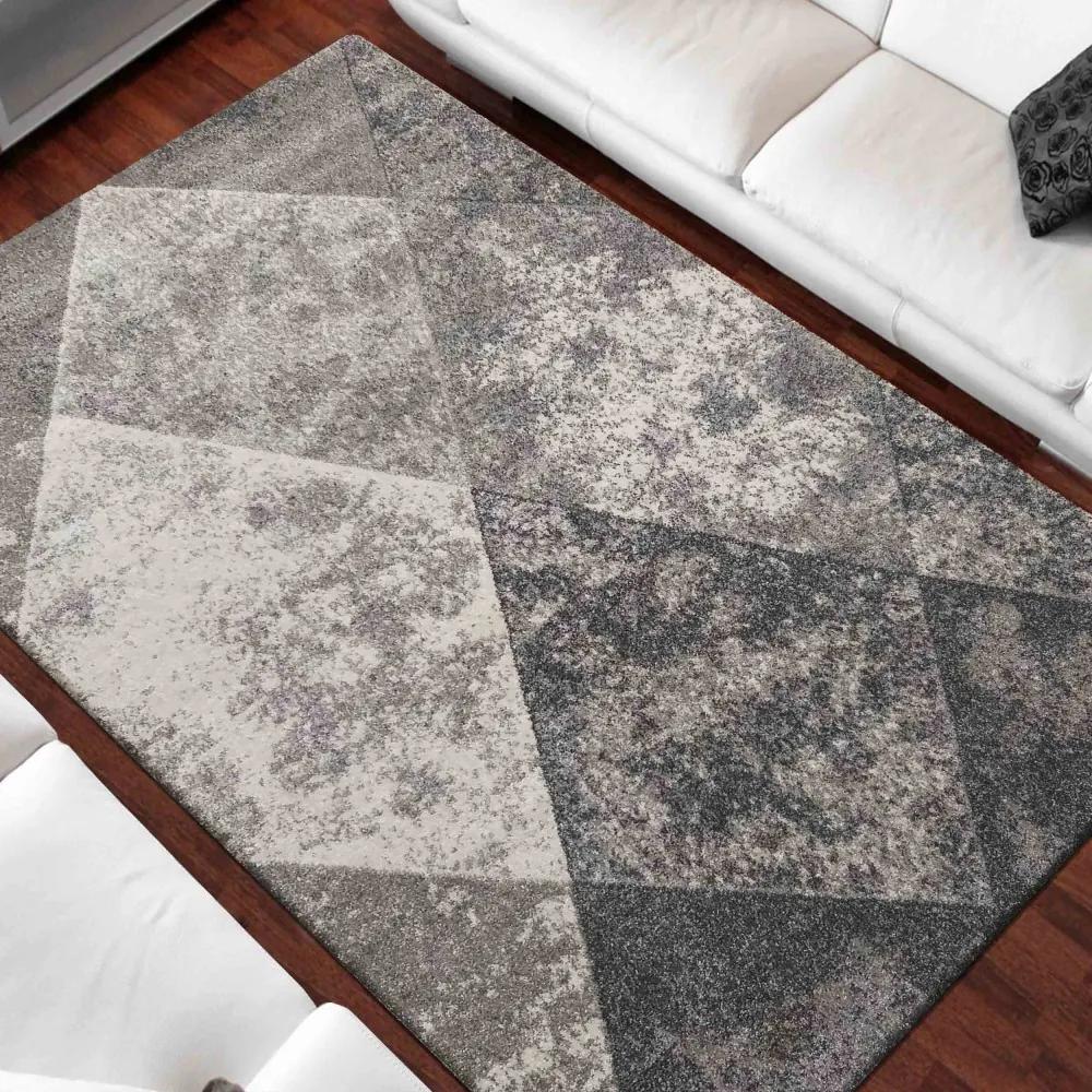 Modern szürke szőnyeg rombusz motívummal a nappaliba Szélesség: 200 cm | Hossz: 290 cm