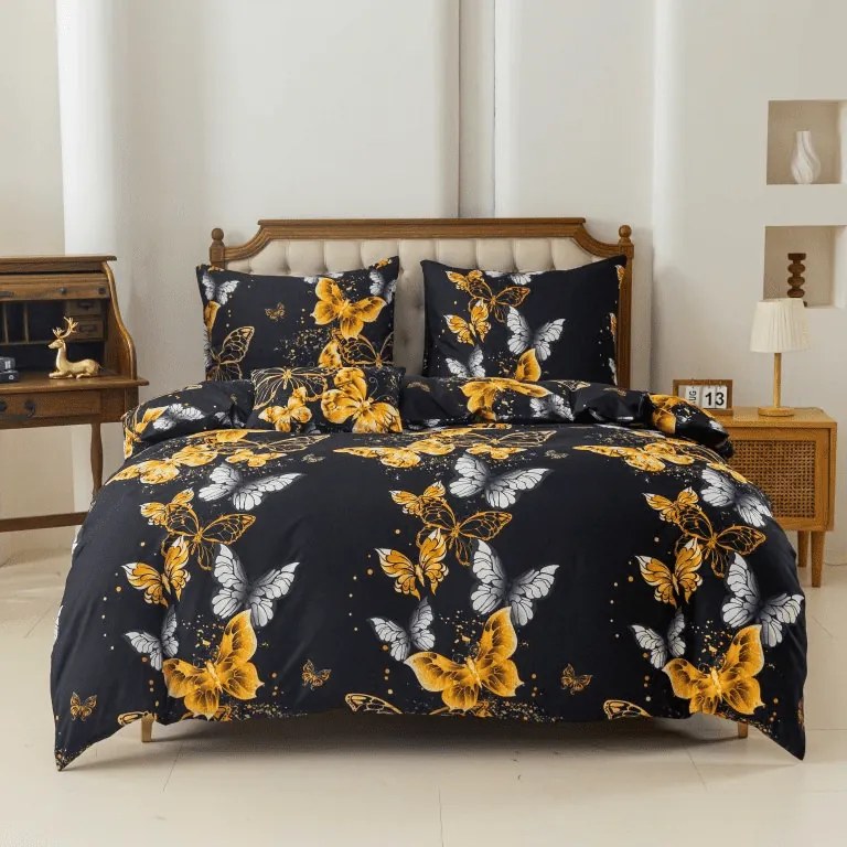 Mikroszálas ágyneműhuzat GOLD BUTTERFLY fekete Ágyneműhuzat mérete: 70 x 90 cm | 140 x 220 cm