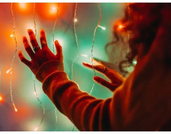 Twinkly TWW210SPP-TEU kültéri RGB LED karácsonyi fényfüggöny, 210 LED, 6,1 m, IP