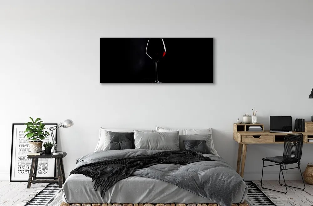 Canvas képek Fekete háttér egy pohár bor 100x50 cm