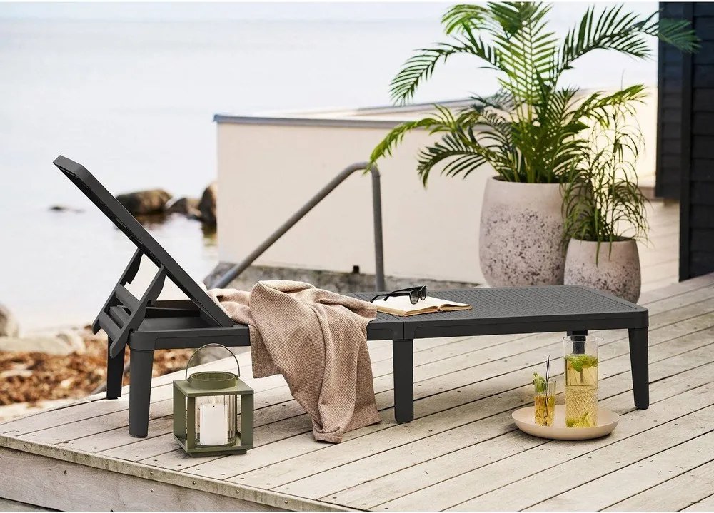 Fém-üveg lámpás (magasság 20,5 cm) Lohals – House Nordic