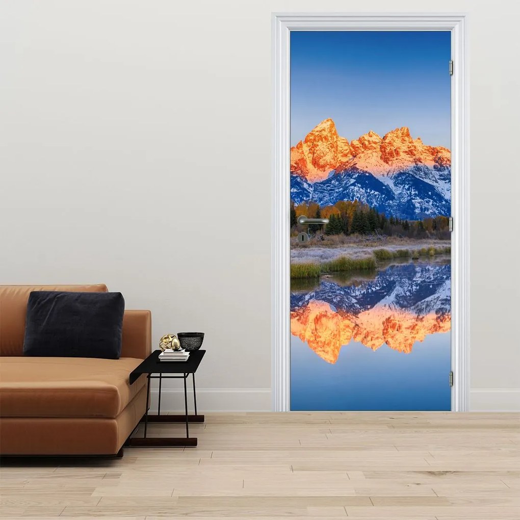 Fotótapéta ajtóra - Havas hegycsúcsok (95x205cm)