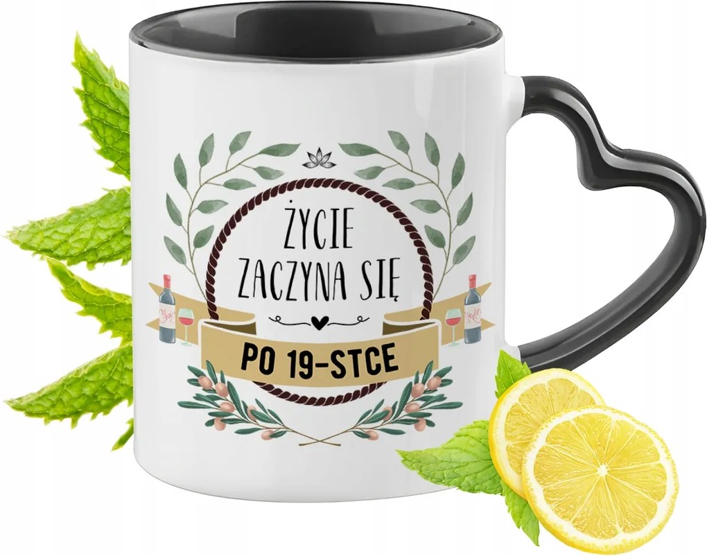 Születésnapra 19 19-as Fekete Bögre Szív Alakú Füllel Ajándék