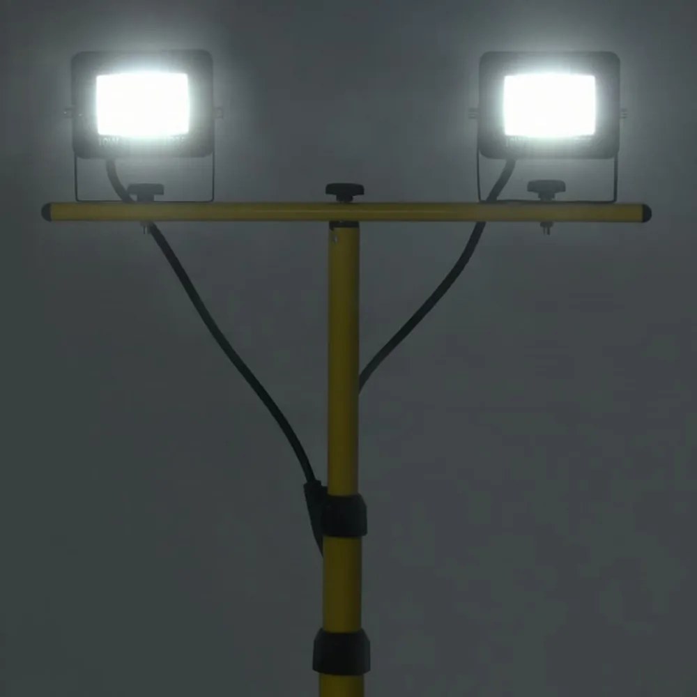 hideg fehér fényű háromlábú LED-es reflektor 2 x 10 W