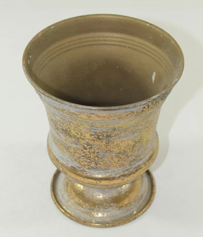 Antikolt jellegű patinás fém talpas kehely 16x13,5x13,5cm
