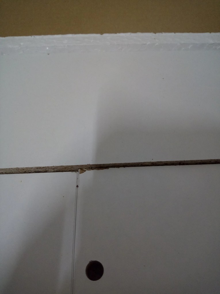 AKCIÓ Fehér étkezőasztal sonoma tölgy mintázatú asztallappal MADO 120x80 II. osztály