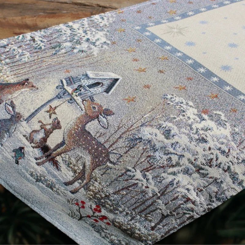 Téli erdő ezüst lurexes, gépi gobelin asztali futó, 44 x 140 cm