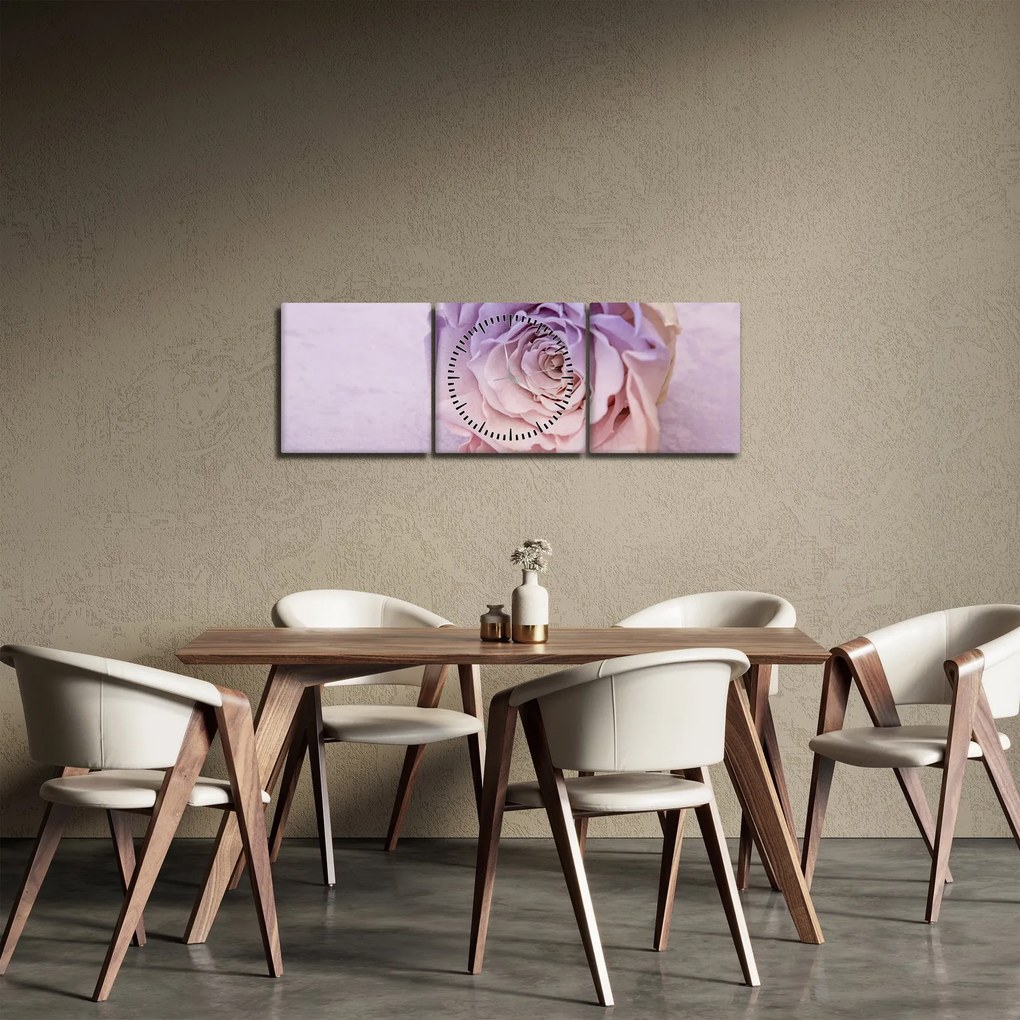 Vászonkép - Egy rózsa virág részlete (órával) (90x30 cm)
