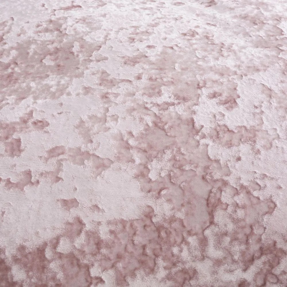 Rózsaszín kétszemélyes bársony ágyneműhuzat 200x200 cm Crushed – Catherine Lansfield