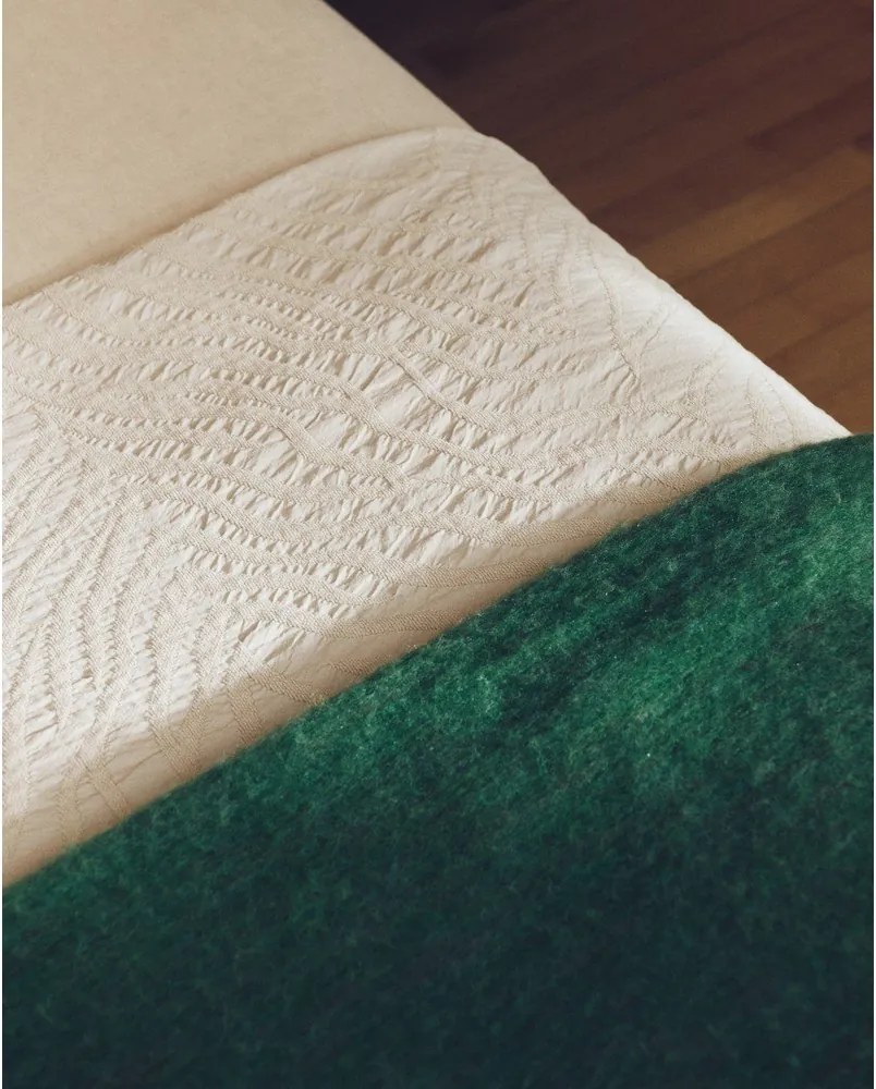 Elefántcsont színű jacquard ágytakaró 240x260 cm Zenti – Kave Home