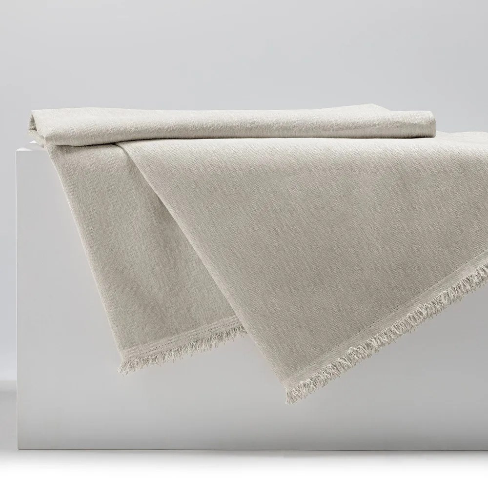 Bézs zsenília ágytakaró 220x240 cm Talo – Filumi