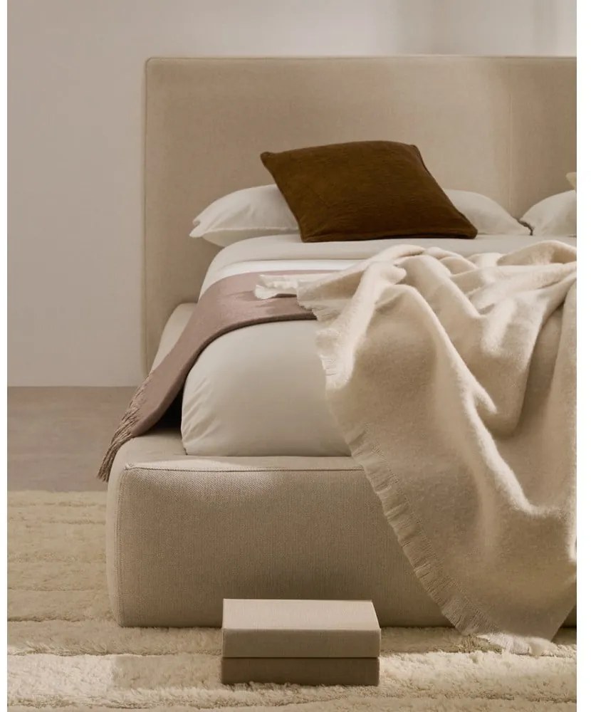 Bézs kárpitozott franciaágy ágyrács nélkül 160x200 cm Blok – Kave Home