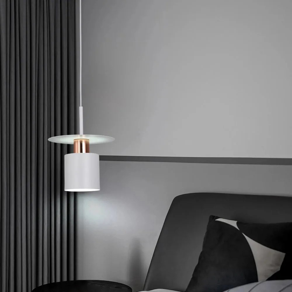 Elegáns lámpa modern designnal fekete