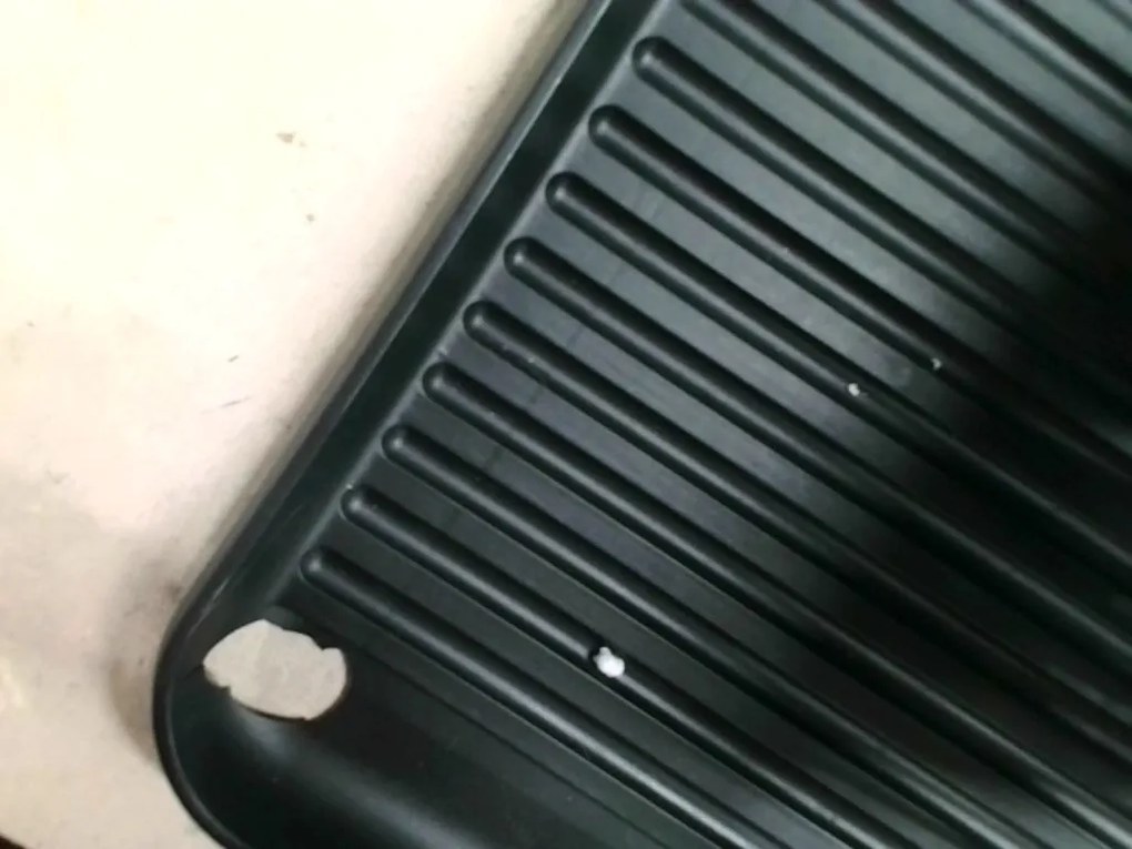 AKCIÓ Fém edényszárító AVERO fekete II. osztály