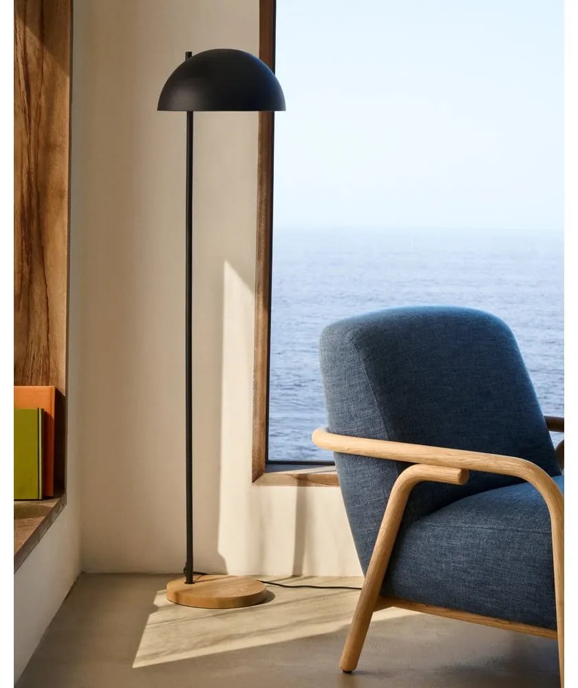 Fekete-natúr színű állólámpa fém búrával (magasság 150 cm) Catlar – Kave Home