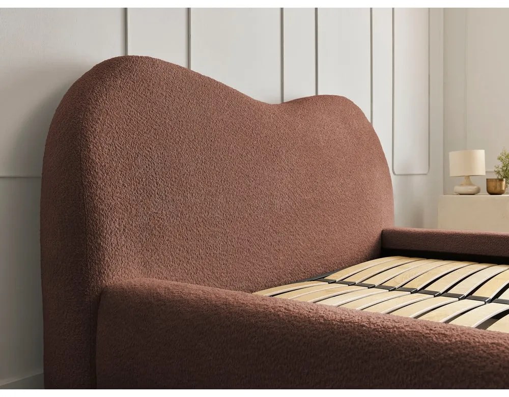 Narancssárga kárpitozott ágyneműtartós franciaágy ágyráccsal 140x190 cm Orlane – Bobochic Paris