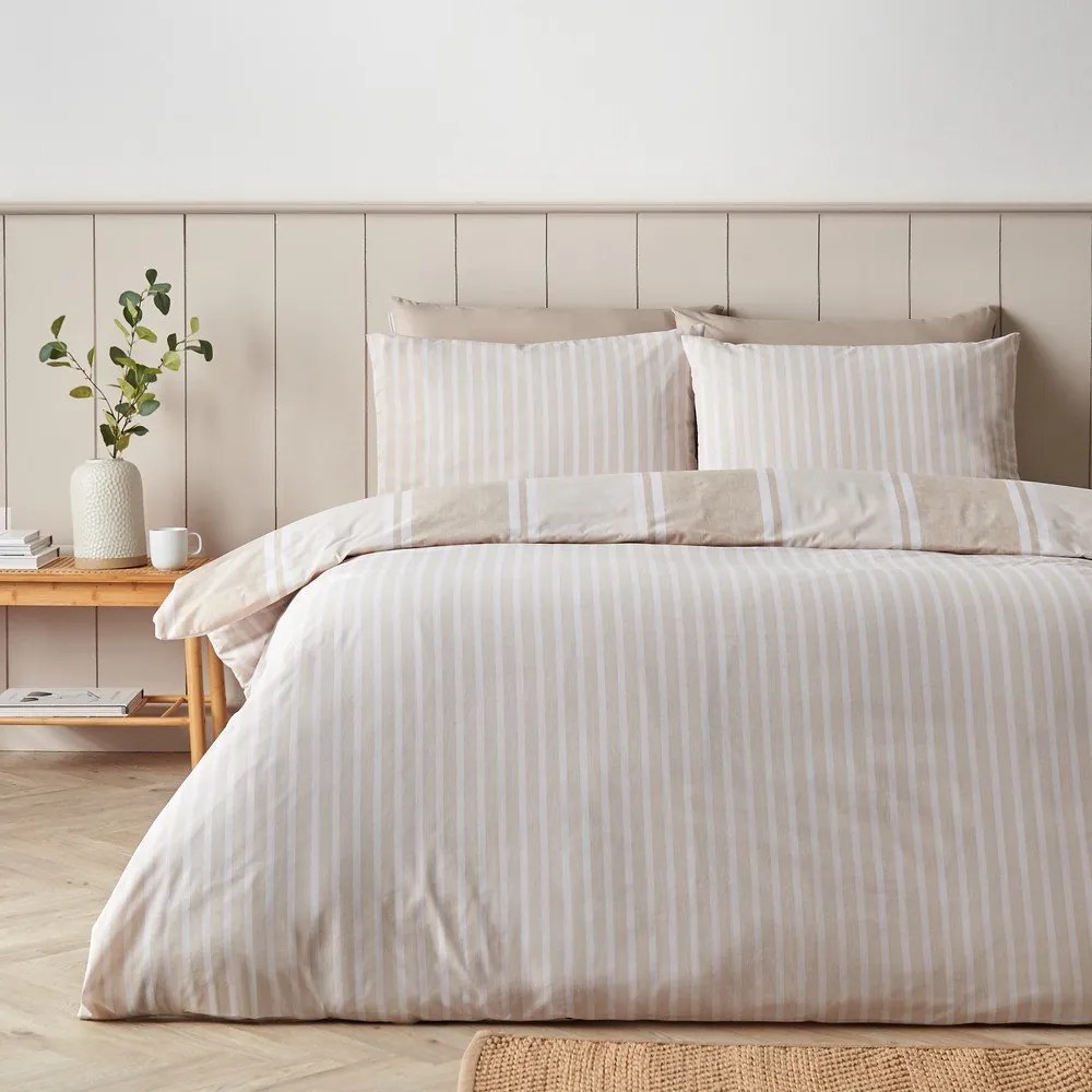 Bézs kétszemélyes háromrészes ágyneműhuzat 200x200 cm Banded Stripe – Catherine Lansfield