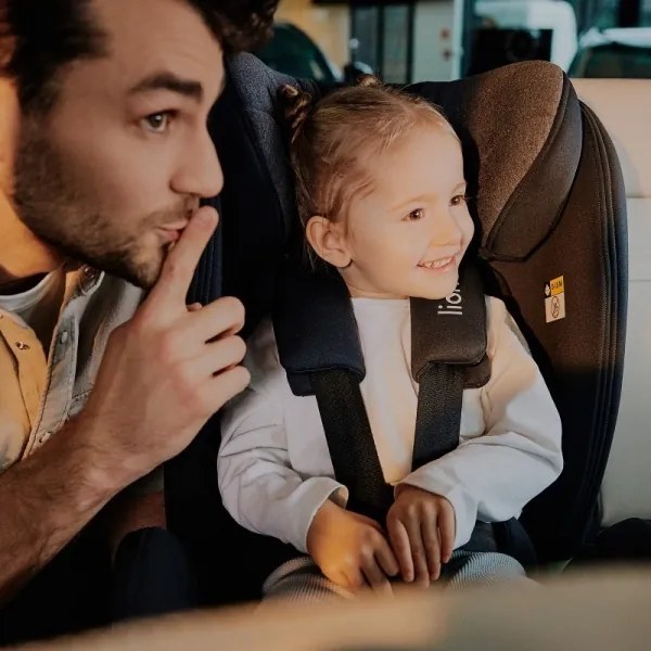 Lionelo - HARPER i-Size forgatható autósülés bázissal, 76–150 cm, fekete karbon