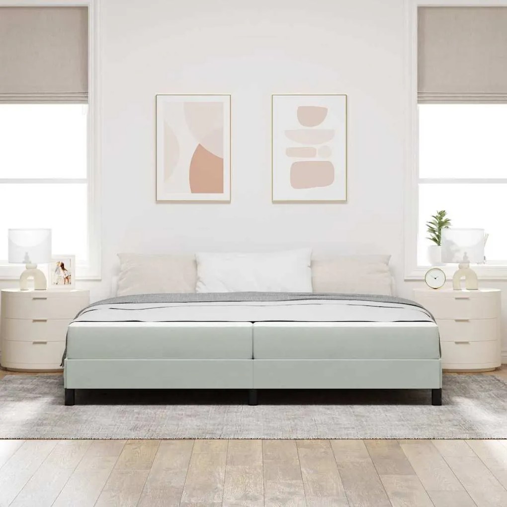 Boxspring ágy matraccal Világosszürke 200 x 200 cm Bársony