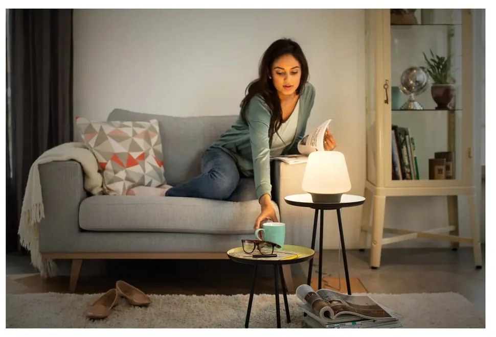 LED okos asztali lámpa 8 W Wellness – Philips Hue