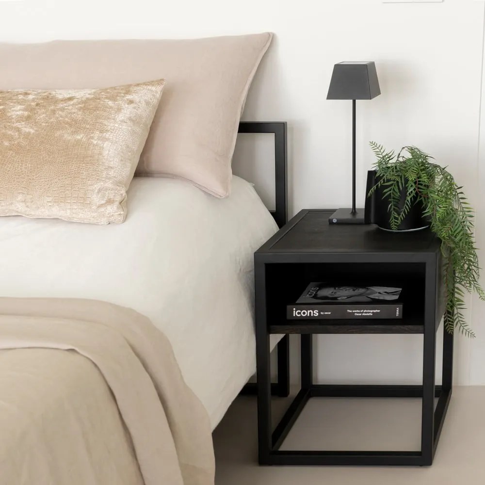 Fekete tölgyfa éjjeliszekrény Diva – Spinder Design