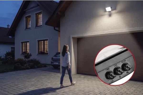 LED-reflektor mozgásérzékelővel TAMBO EVO LED/30W/230V 4000K IP44 fekete