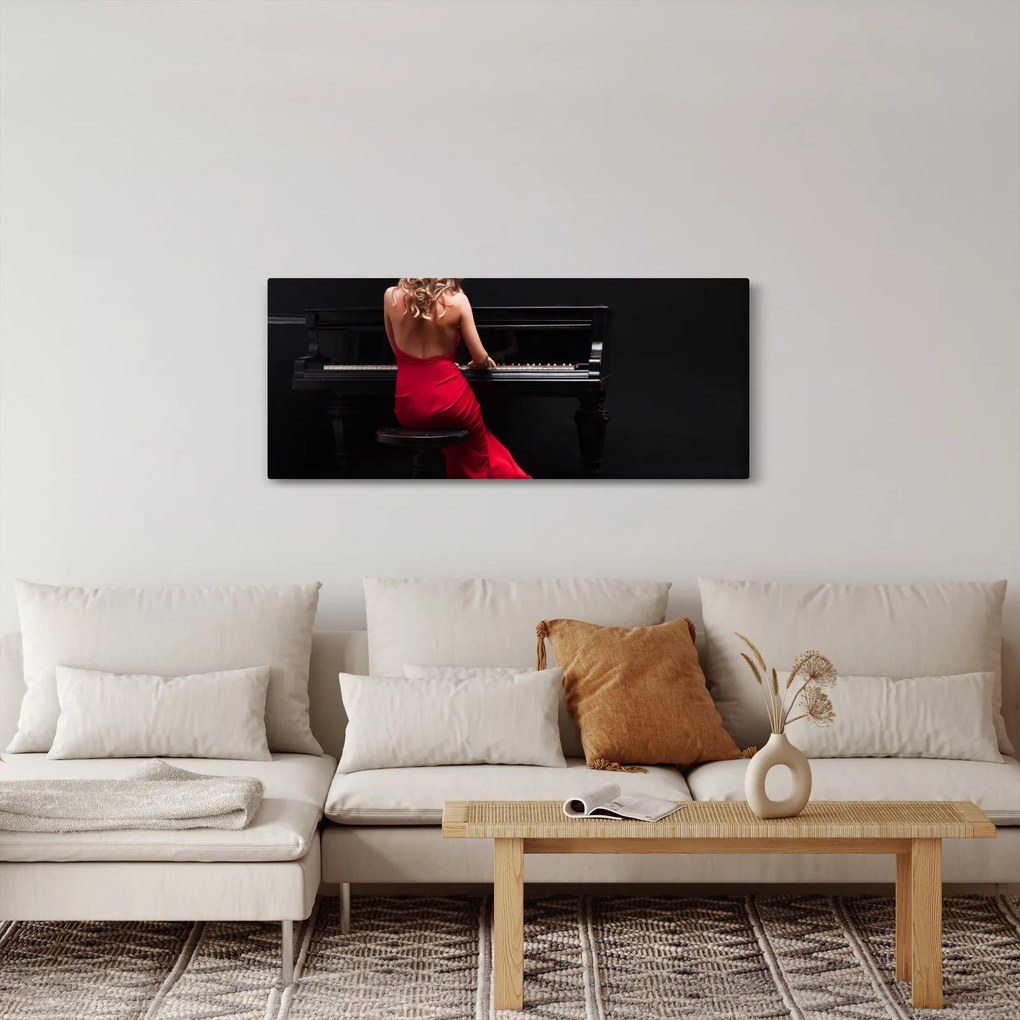 Egy zongorán játszó nő képe (120x50 cm)