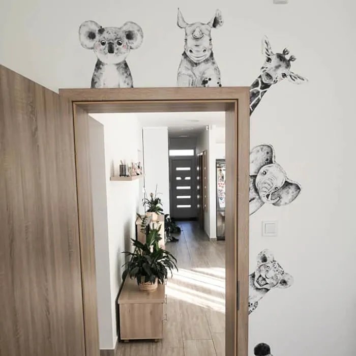 INSPIO Falmatrica az ajtó körül - Fekete-fehér állatkák
