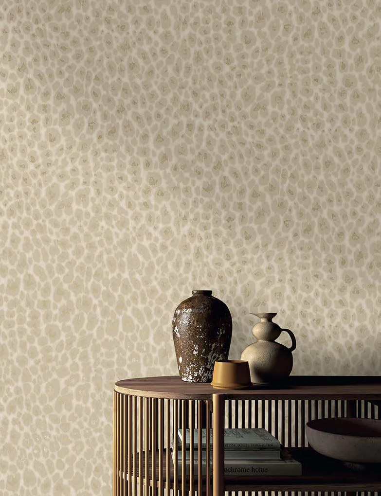 Holden Decor Essence Makucha Bead krém leopárdmintás fémhatású vlies tapéta – 99531