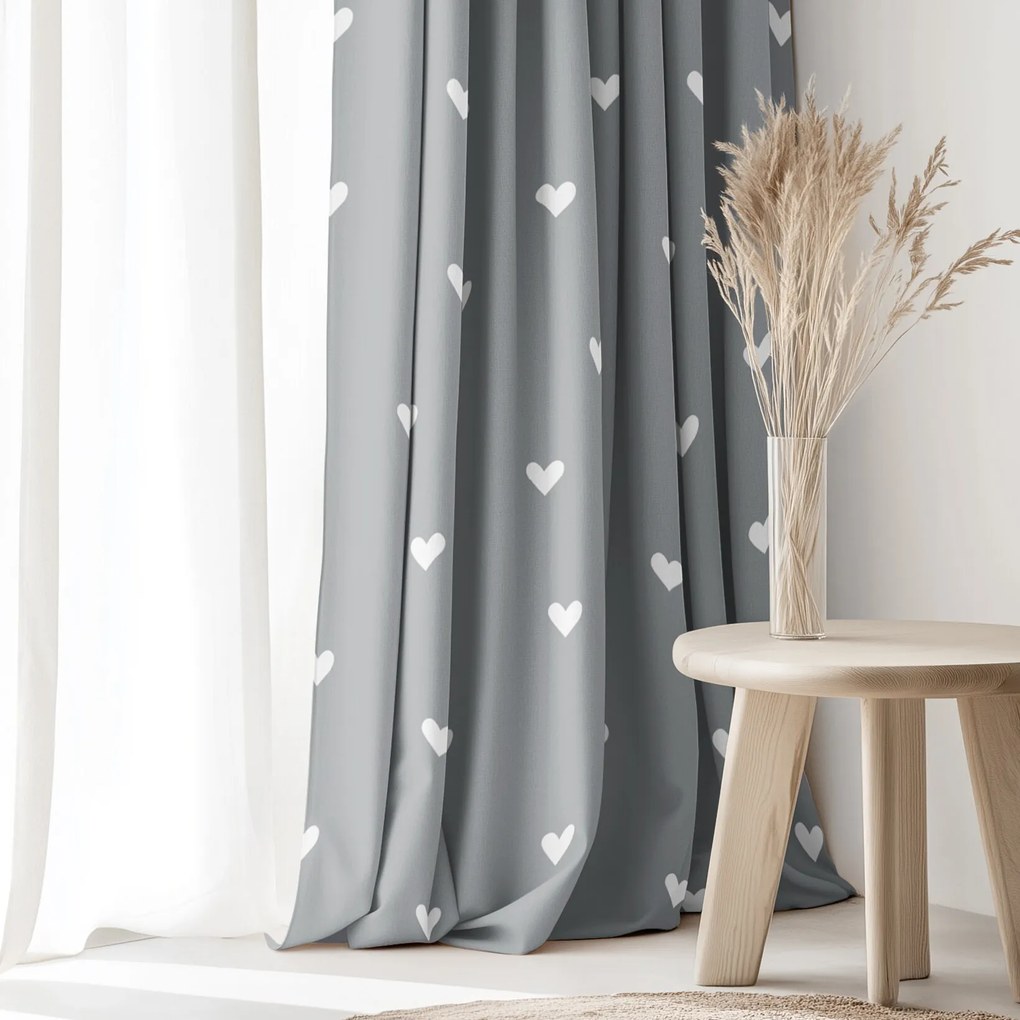 Goldea pamut drapéria - szívecskék, szürke alapon 200x150 cm