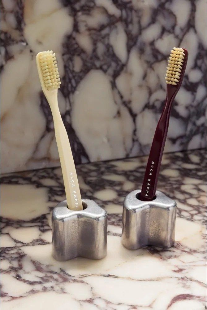 Ezüstszínű fém fogkefetartó Mis – noo.ma