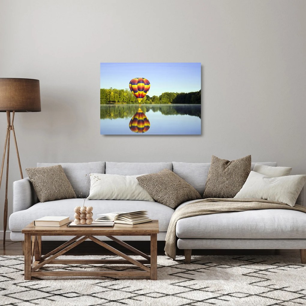 Hőlégballon a tónál képe (üvegen) (70x50 cm)
