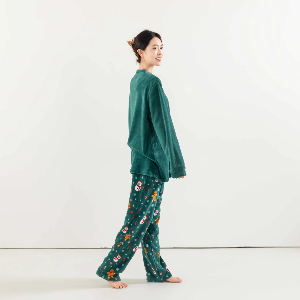 SNOWMAN AND GINGERBREAD zöld mikroplüss pizsama - különböző méretben Méret: L