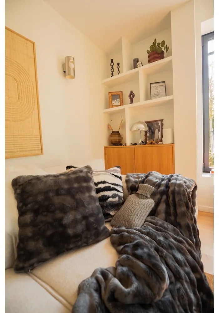 Mikroplüss díszpárna 45x45 cm Wave – Tiseco Home Studio