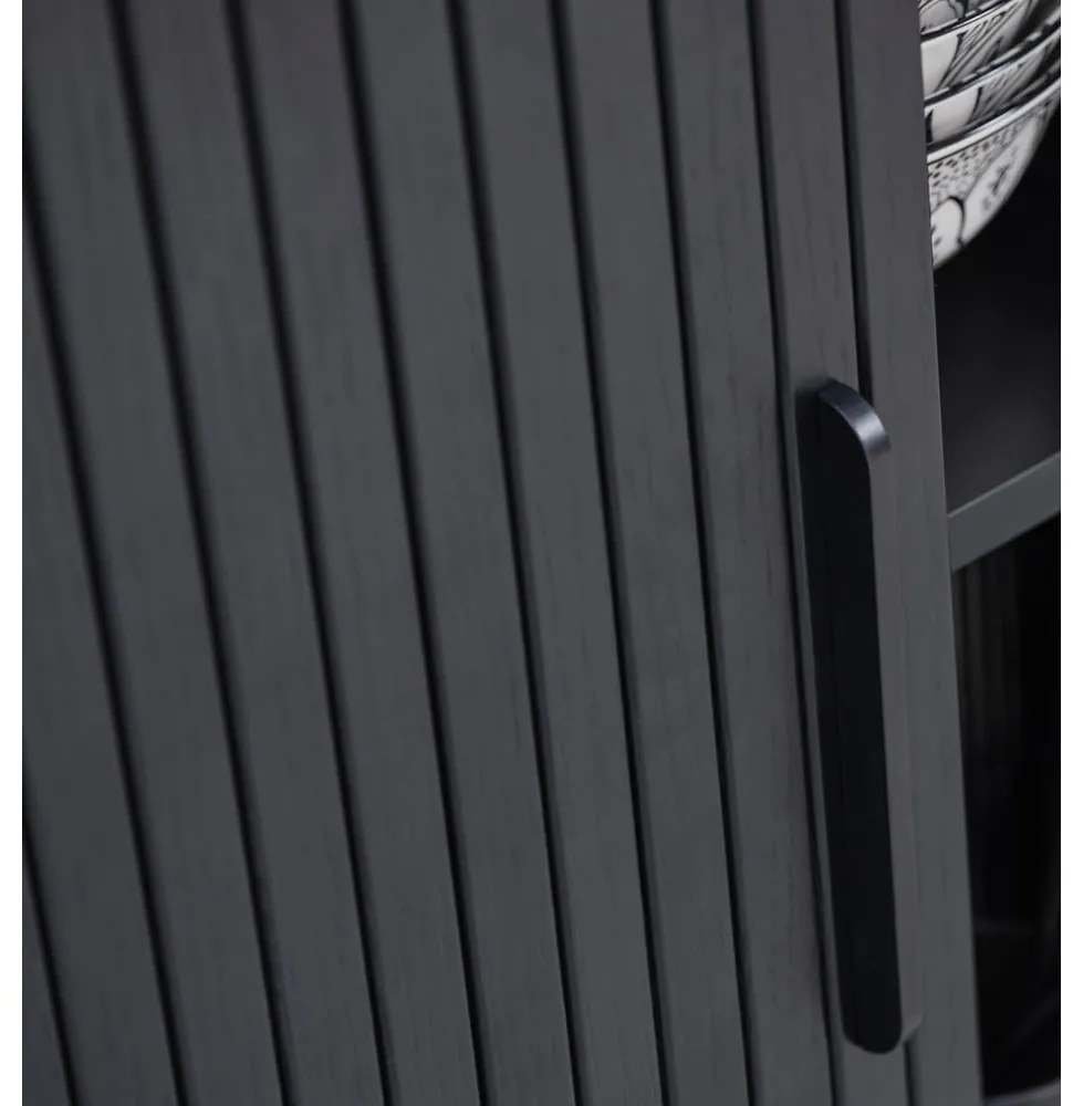 Fekete TV-állvány tölgyfa dekorral 120x56 cm Nola – Unique Furniture