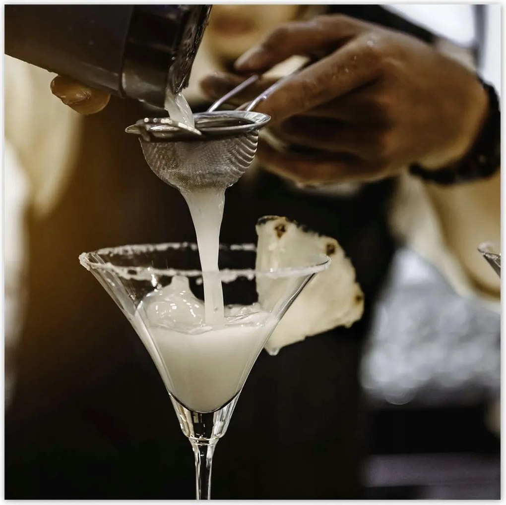 Poszterek 100x100 A csapos kinyitja a palackot