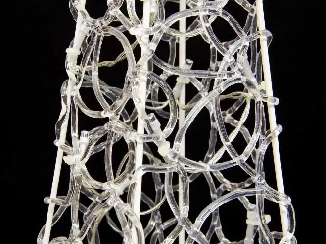 NEXOS Akril piramis 60 cm 30 hideg fehér + elem