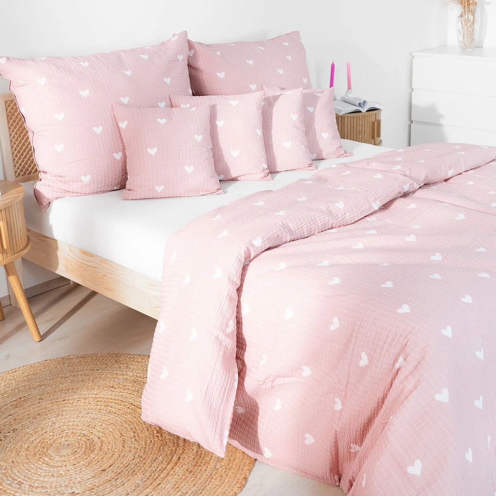 Goldea krepp ágyneműhuzat - szívecskék, púderrózsaszín alapon 160 x 200 és 2db 50 x 70 cm
