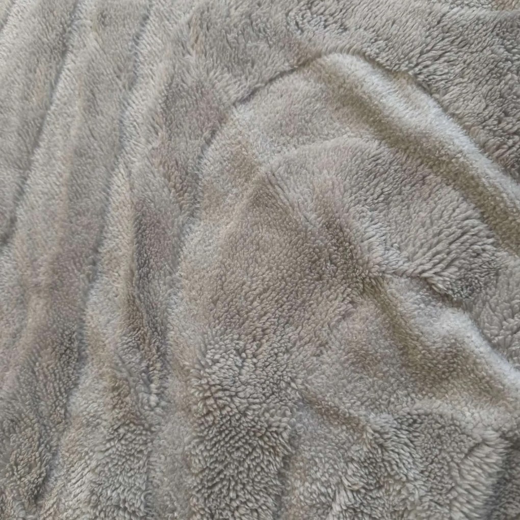 Luxus báránytakaró világosszürke mikroplüssből 200x230cm TiaHome